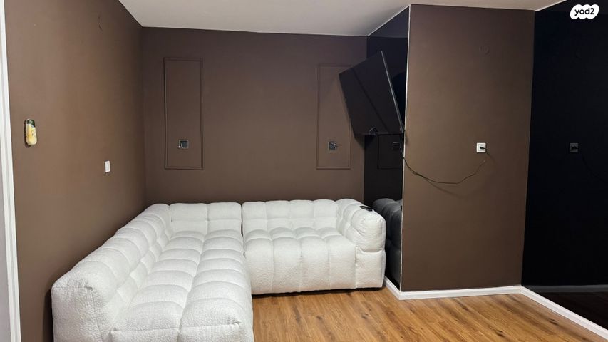 דירה, קטיף, כרמיאל