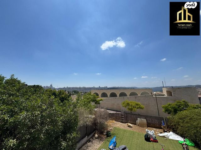 דירה, ישראל בן זאב, רמות, ירושלים