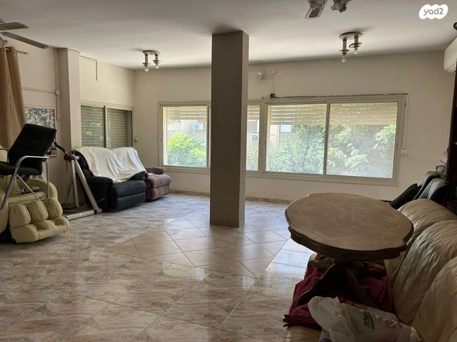 דירה, מגדל העמק