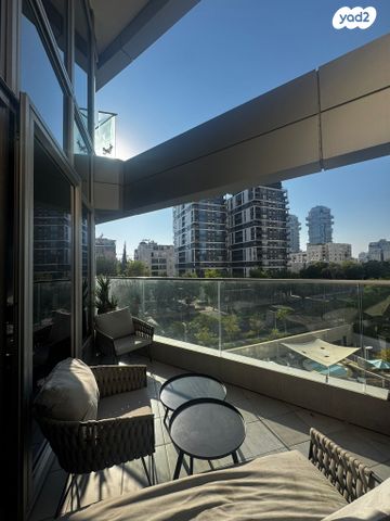 ניסים אלוני 2