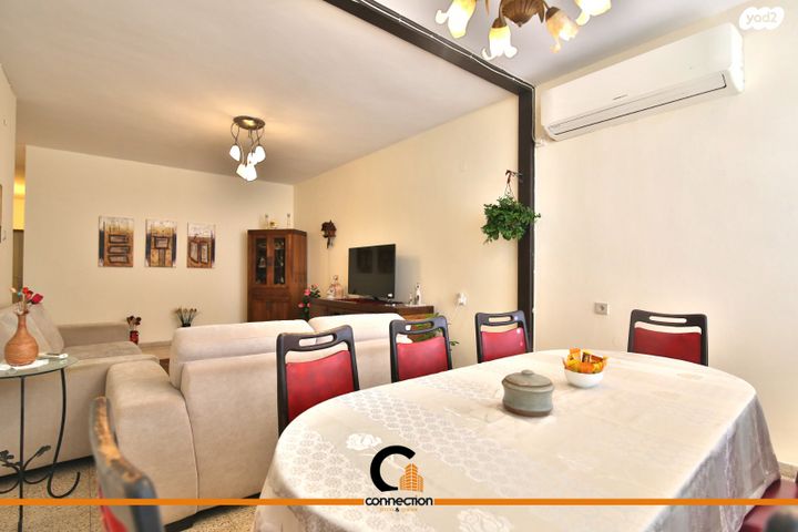 דירה, י.ל. פרץ, קרית ים  א', קרית ים