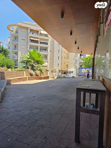 חנויות/ שטח מסחרי, קזן 2, רעננה