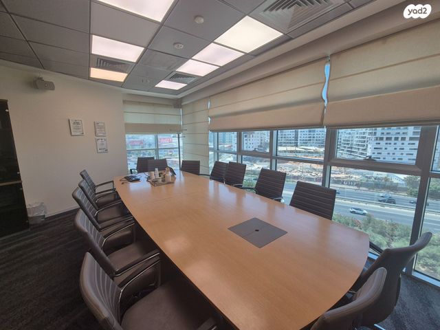 משרדים, גבעת שמואל