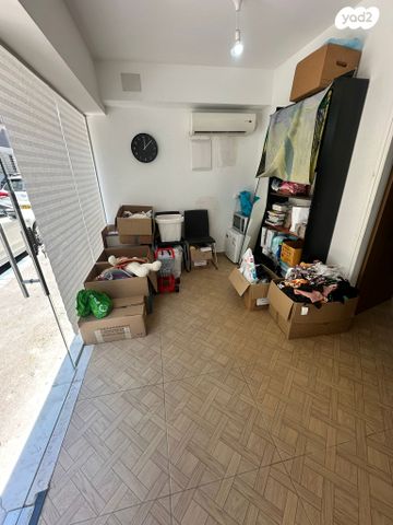 חנויות/ שטח מסחרי, הנאמנים 16, שער פלמר, תחנת רכבת השמונה, חיפה