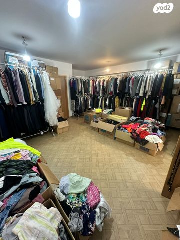 חנויות/ שטח מסחרי, הנאמנים 16, שער פלמר, תחנת רכבת השמונה, חיפה