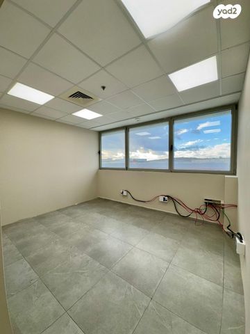 משרדים, מרכז עינב, מודיעין מכבים רעות