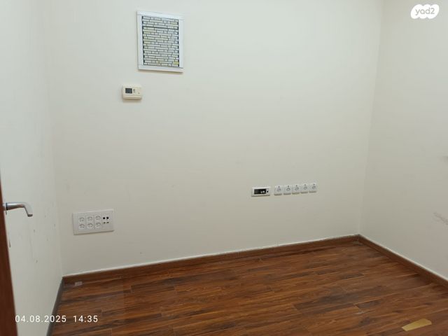 משרדים, בעלי מלאכה, צ'ק פוסט, מכון טיהור, מפרץ חיפה, חיפה