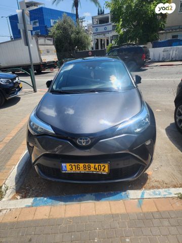 מודעת רכב טויוטה C-HR