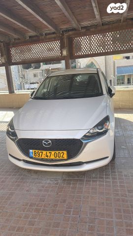 מודעת רכב מאזדה 2