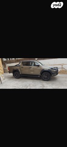 היילקס Sahara אוט׳ 2.8 (204 כ״ס)