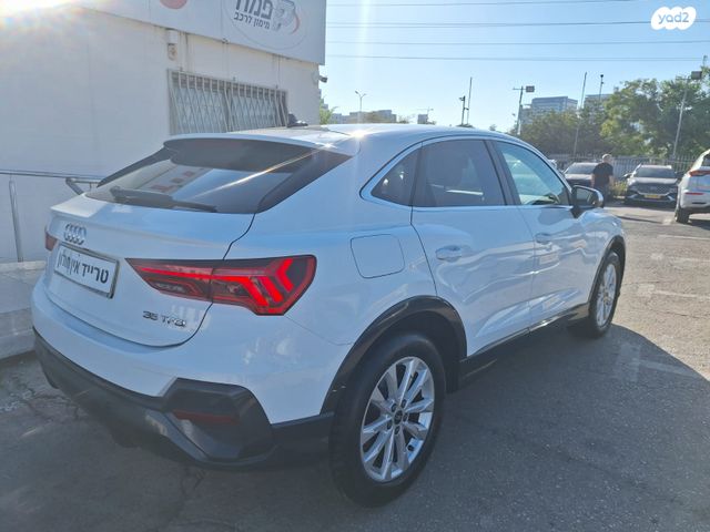 מודעת רכב אאודי Q3 1