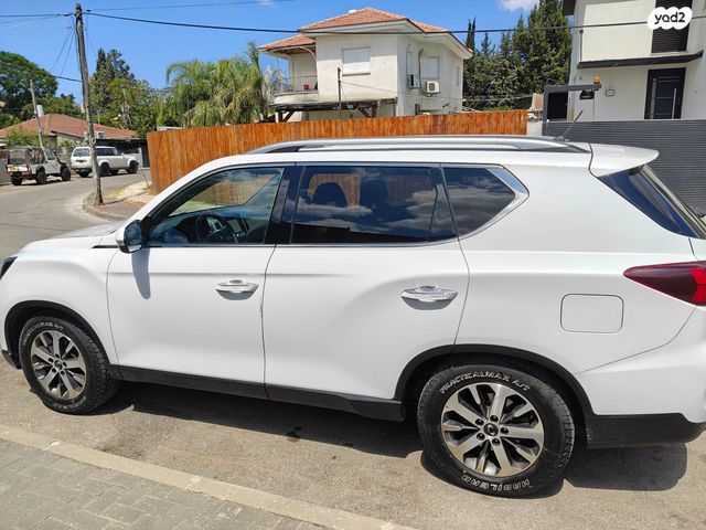 מודעת רכב סאנגיונג רקסטון