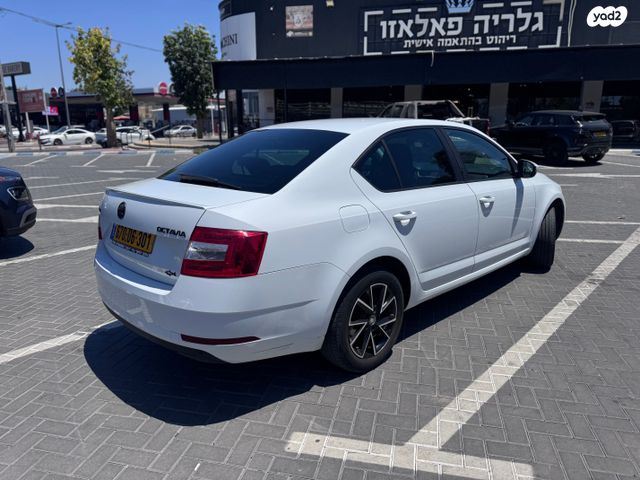 סקודה אוקטביה 