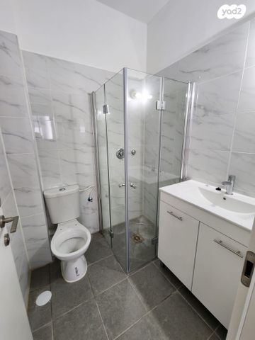 דירה, גילדסגיים 4, קרית קריניצי, רמת גן