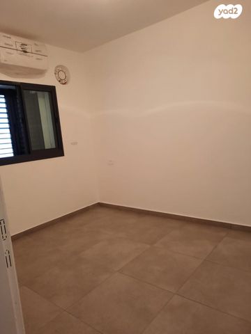 גג/ פנטהאוז, חצב 43, רכסים, רכסים