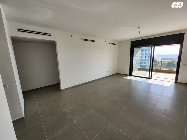 דירה, גילדסגיים 4, קרית קריניצי, רמת גן