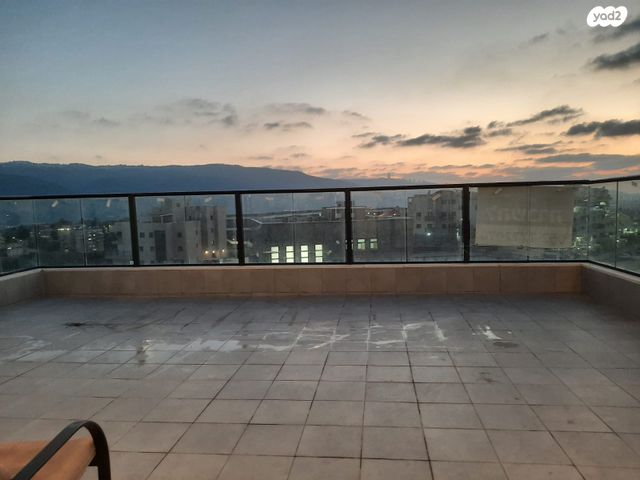 גג/ פנטהאוז, חצב 43, רכסים, רכסים