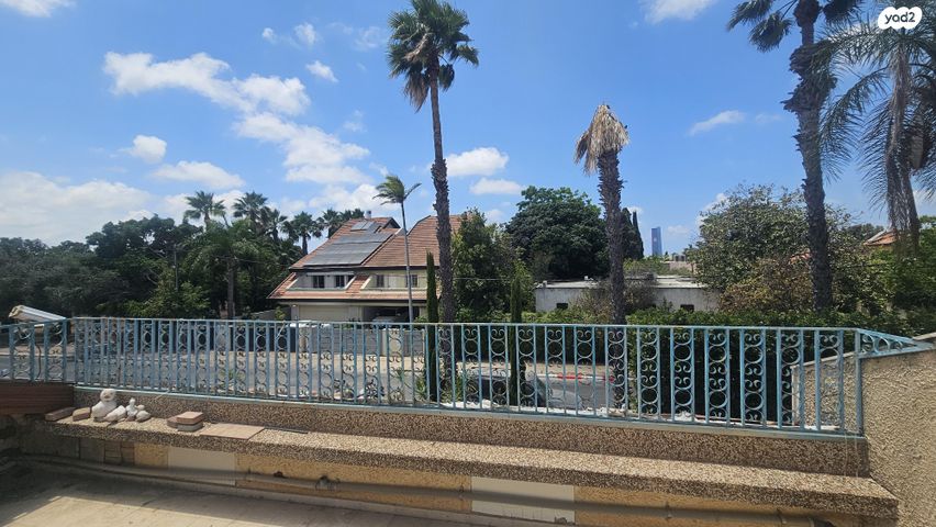 בית פרטי/ קוטג', לבונה 16, גולן, רמת השרון