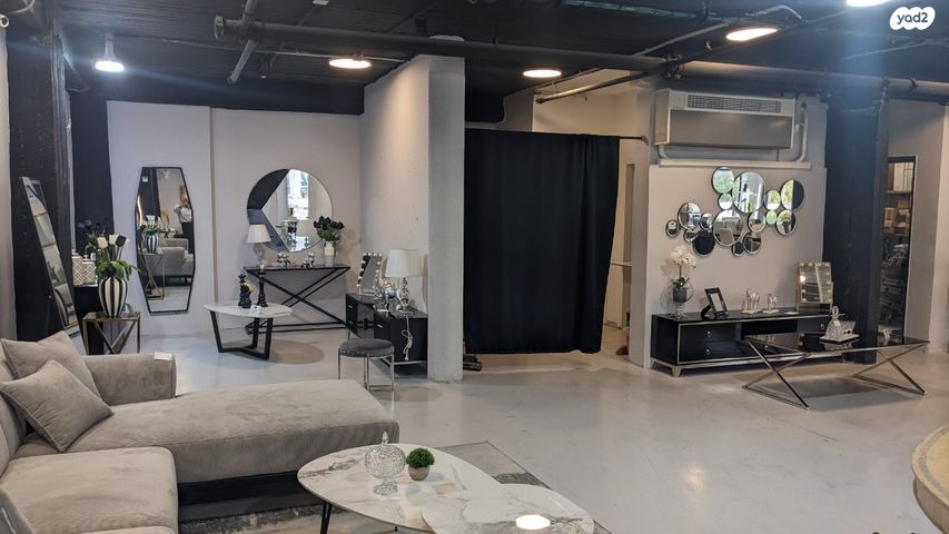 חנויות/ שטח מסחרי, שדרות ההסתדרות 18, צומת הקריות, חוף שמן, חיפה