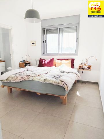 דירה, הנחל, הוד השרון