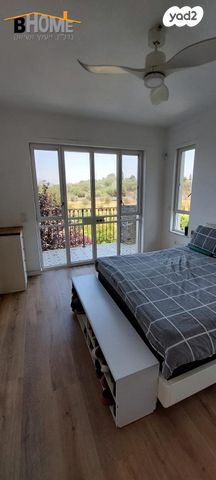 דו משפחתי, רמת אמיר, קדימה צורן