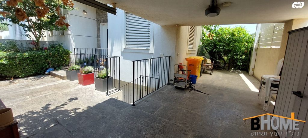 דו משפחתי, רמת אמיר, קדימה צורן