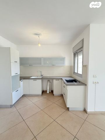 דירה, רמת השרון