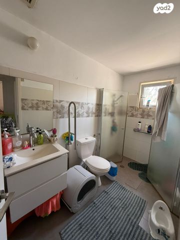 בית פרטי/ קוטג', משה חובב, נחל בקע, באר שבע