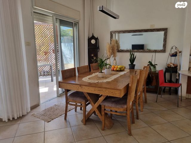 בית פרטי/ קוטג', אפרסמון, עומר