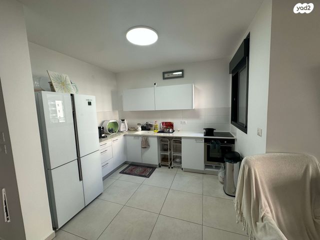 דבורה עומר 7