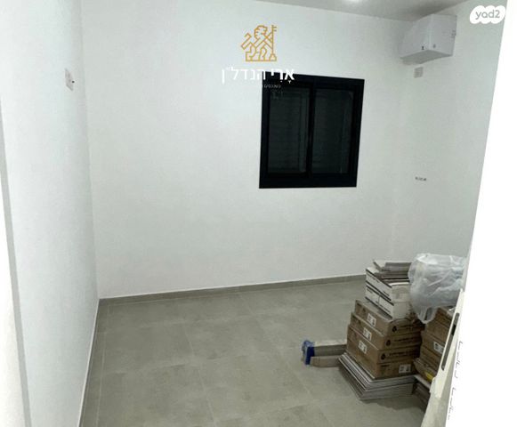 דירה, מפרש, משולש עין כרמל, עתלית