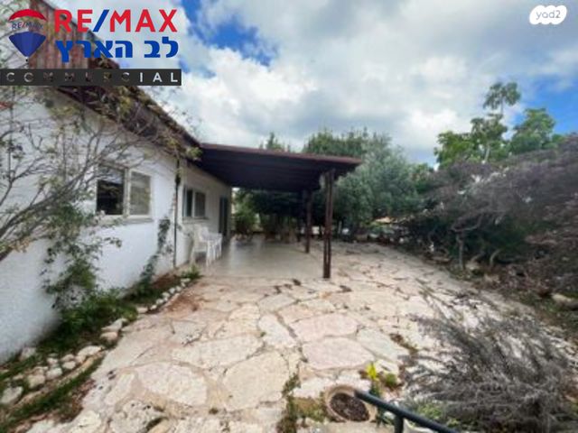 בית פרטי/ קוטג', האורן, ברקן