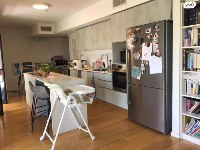 דופלקס, תל אביב יפו