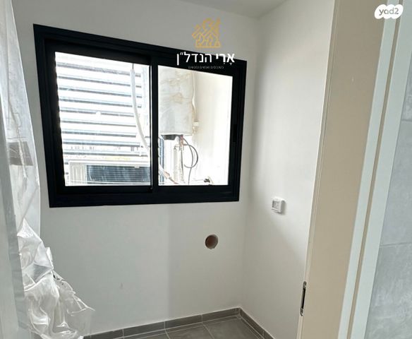 דירה, מפרש, משולש עין כרמל, עתלית