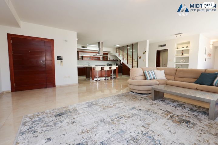 דופלקס, כפר סבא