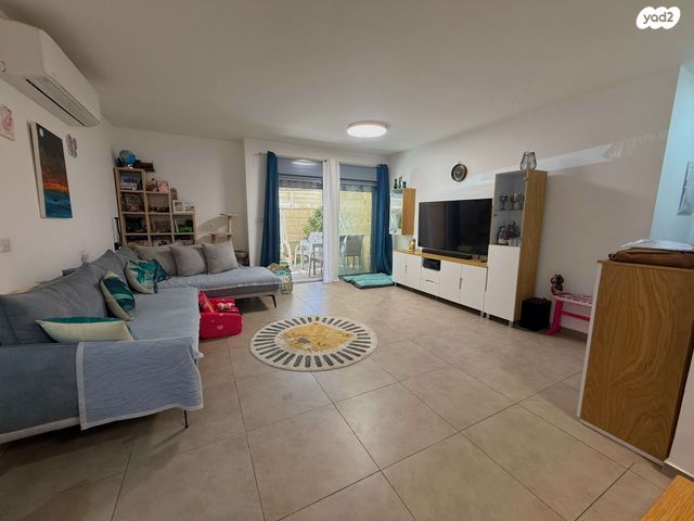 דירת גן, נחל סער 3, רמת נבון . הר כרמי, כרמיאל