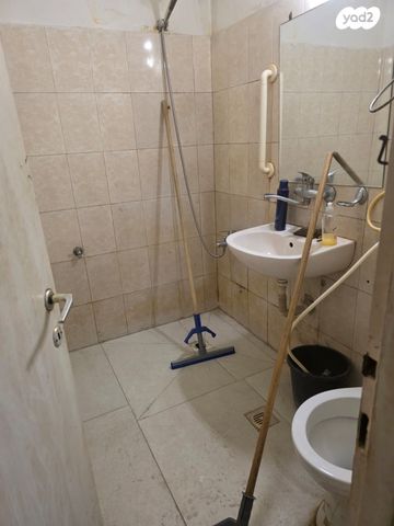 דירה, הערבה, רמות ויצמן, יבנה