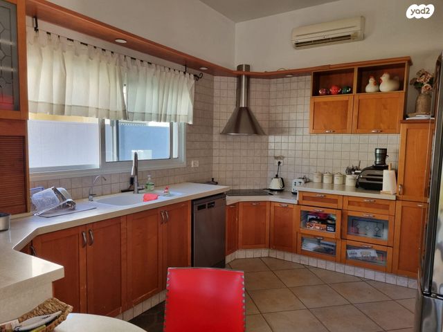 בית פרטי/ קוטג', אפרסמון, עומר