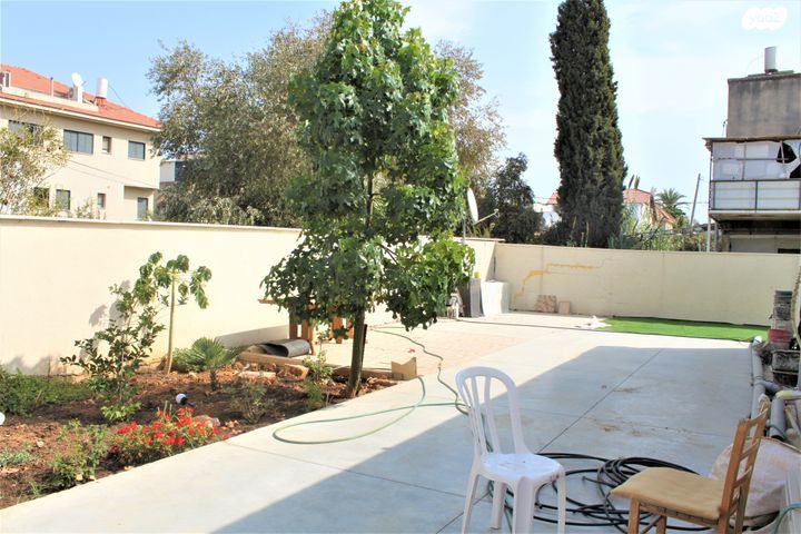 מגרשים, יחיא יצחק הלוי, ראש העין