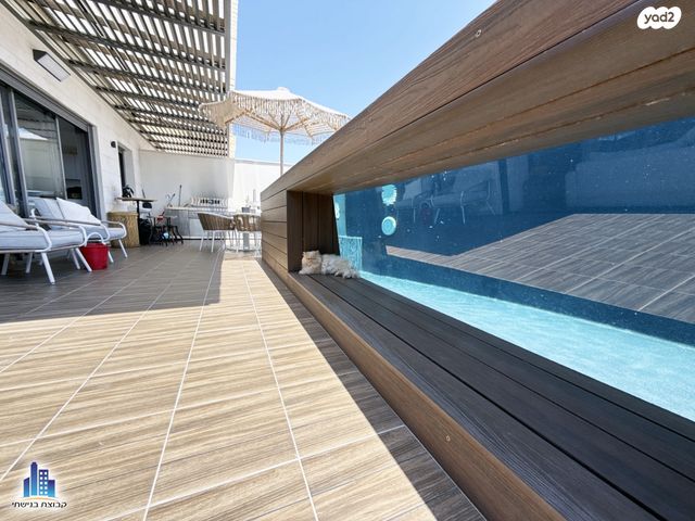 גג/ פנטהאוז, יהושע חנקין 35, אגרובנק, חולון