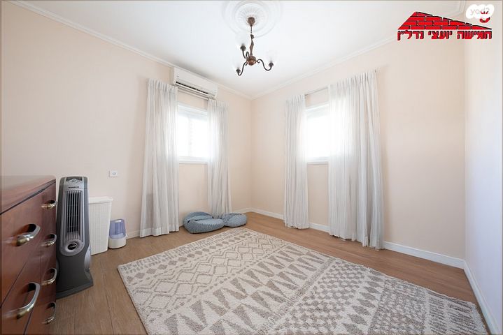 דירה, ברנדייס, רמב"ם, ראשון לציון