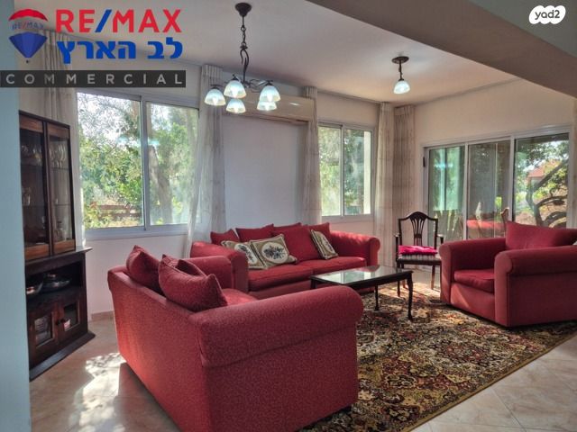 בית פרטי/ קוטג', האורן, ברקן