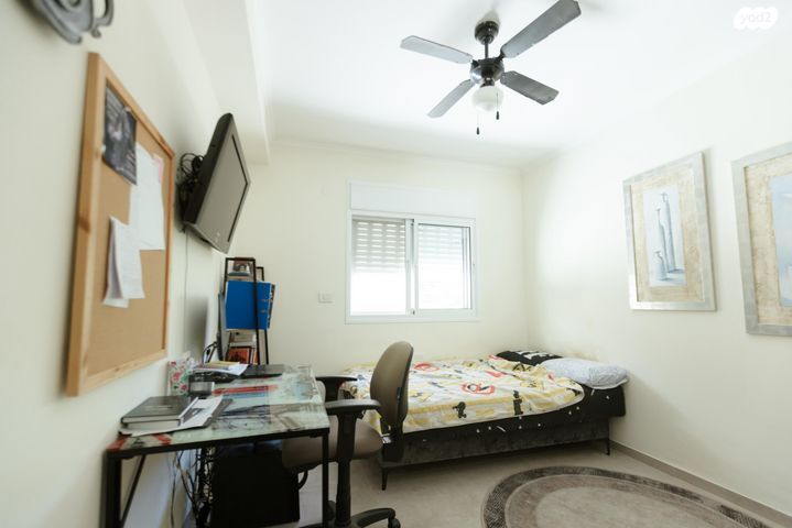 דירה, החרוב, טירת כרמל