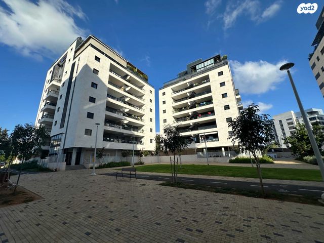 דירה, דבורה עומר 7, נאות שדה, רעננה