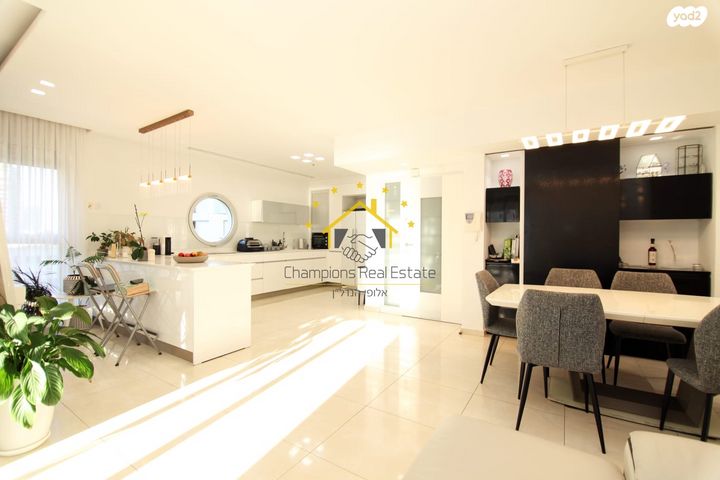 דירה, דודו דותן, עיר ימים, נתניה