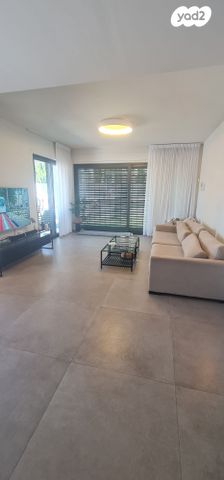 בית פרטי/ קוטג', יצחק שדה, רסקו, נהריה