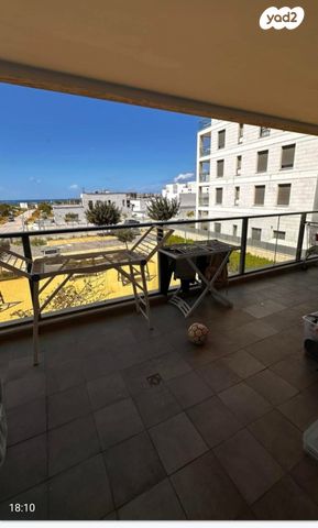 דירה, אלמוג, אכזיב, נהריה