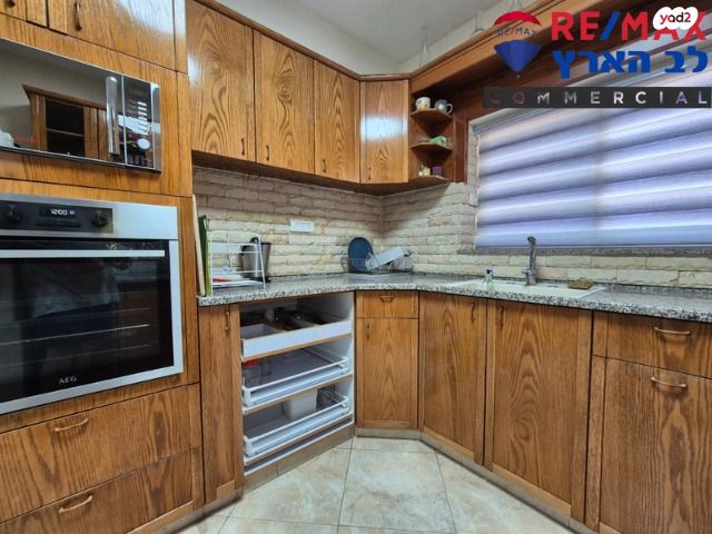 בית פרטי/ קוטג', האורן, ברקן