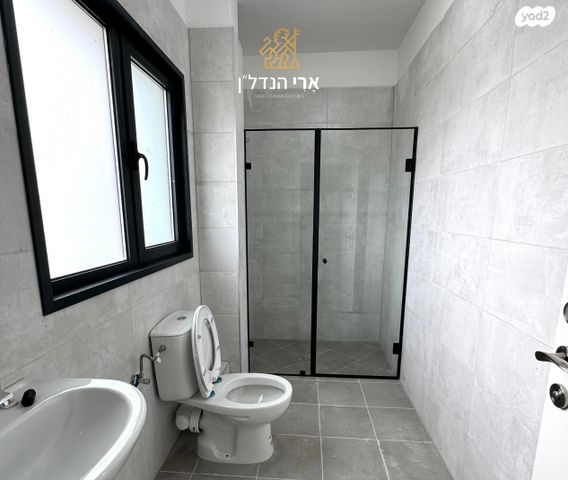 דירה, מפרש, משולש עין כרמל, עתלית