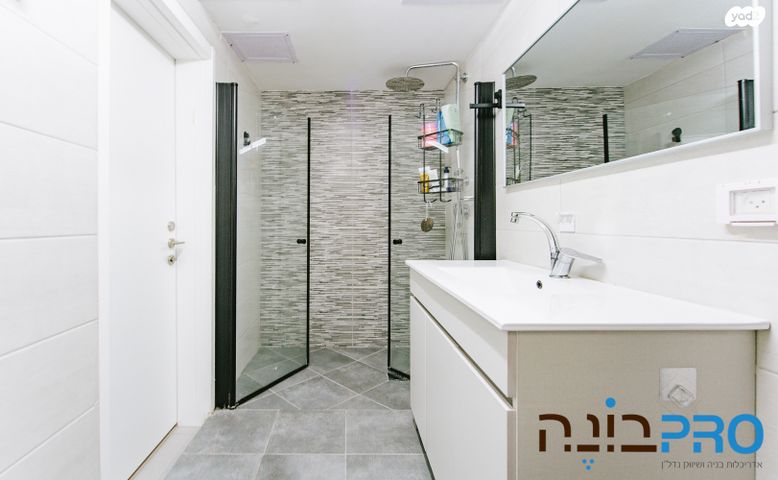 דופלקס, הפורצים, כצנלסון, ראשון לציון